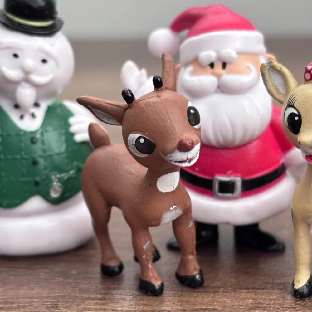 RUDOLPH Red Nosed Reindeer and The Island of Misfit Toys Friends Toy Figures LOT